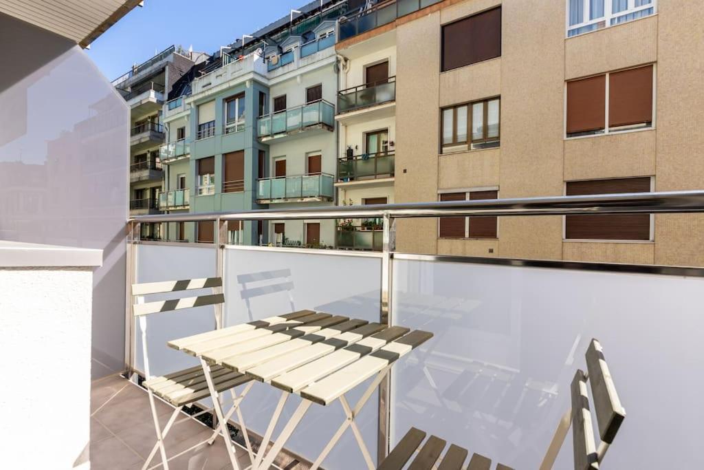 Terraza Playa Y Calle Peatonal Ess03377 San Sebastián Dış mekan fotoğraf